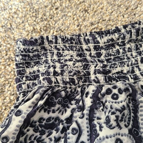 HOLLISTER Smocked printed shorts Womens Xs - Picture 2 of 4